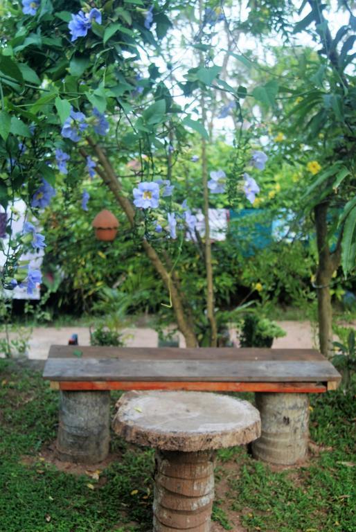 Ananda Home Stay And Restaurant Tangalle Ngoại thất bức ảnh